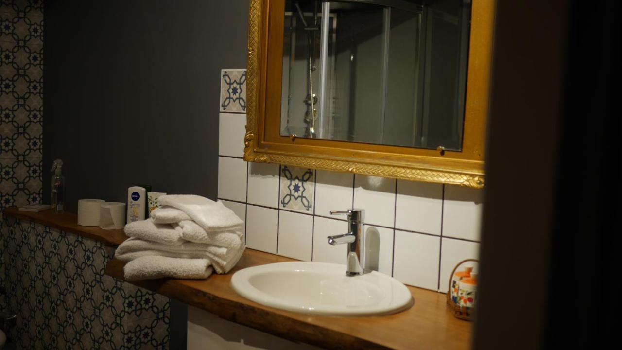 Au Coeur De Fontaine Apartment Екстериор снимка